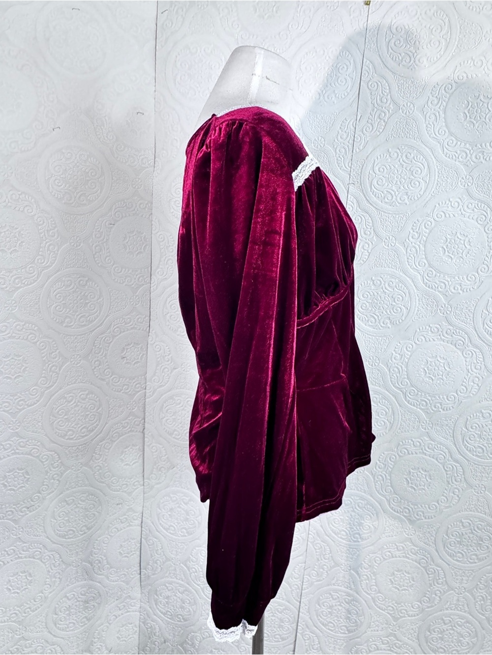 Women's Velvet Stretchy Blouse Top Whimsy Goth Vamp Witchy Burgundy Lace sz XL - Picture 3 of 5